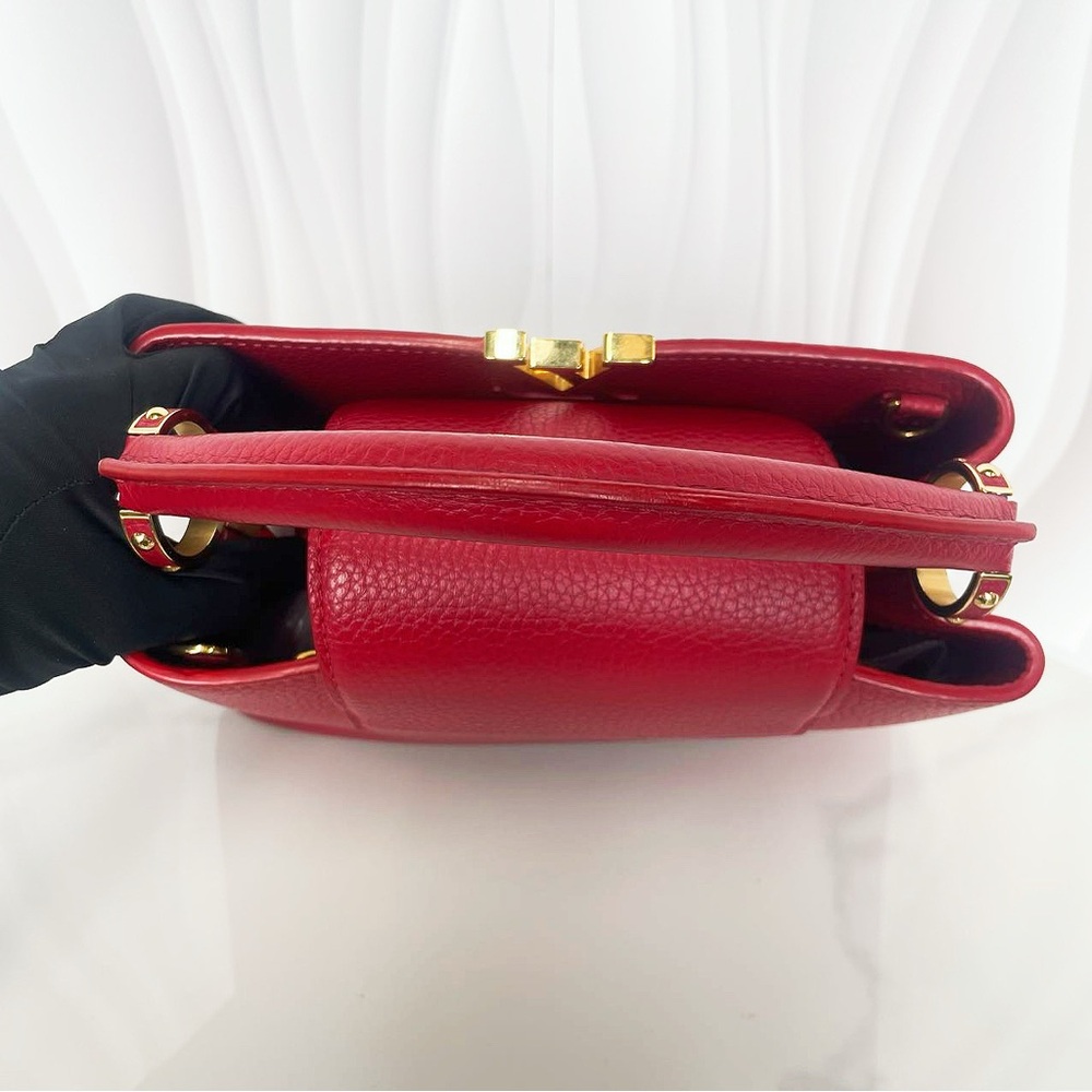 Louis Vuitton Red Grained Leather Capucines BB Bag - Picture 3 of 14
